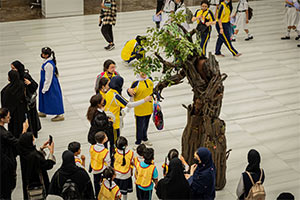 ‘Walking Trees' Wandering the Halls of SCRF 2022 Raise Awareness about the importance of Nature and its Preservation