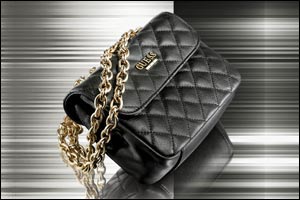 Guess Luxe Leather Handbag Collection Fall Winter 2017 Ubai Guess Luxe Leather Handbag Collection Fall Winter 2017