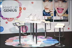 Now, Digital Beauty that will change the way you experience Make-up. New Make Up Genius from L'or�al Paris