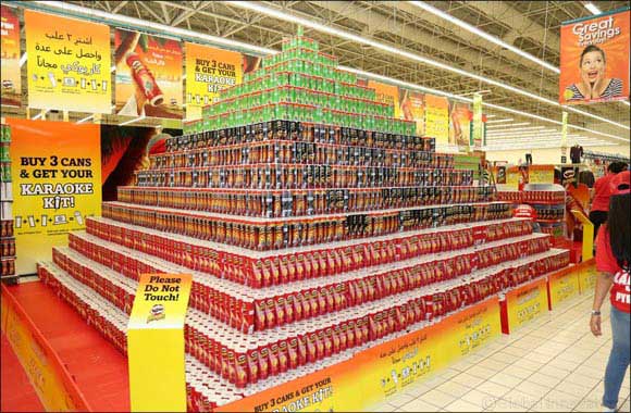 Pringles Breaks Guinness World Record for �Largest Can Pyramid'