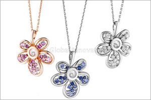 Get into the festive spirit with beautiful gifts from Al Manara International Jewellery