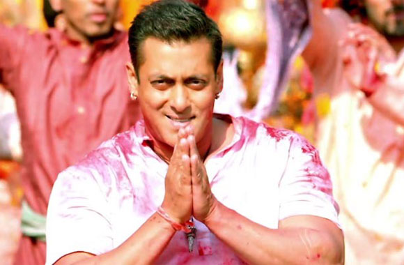 Calling all Salman Khan super fans � talk to him ahead of TOIFA 2016 exclusively with du the official telecom partner of TOIFA 2016