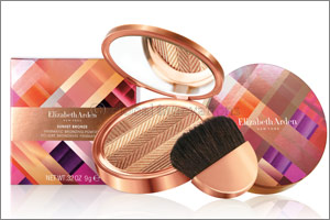 Elizabeth Arden: Beauty travel kit, the essentials for the summer season