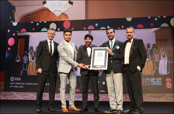 Plan B Achieves a Guinness World Records Title for the Most People In A Photo Cut-out Board Picture