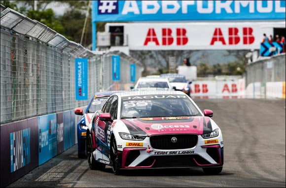 Cacá Bueno Wins Hot and Humid  Jaguar I-Pace Etrophy Race in Sanya