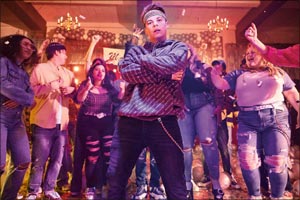 American Eagle Makes an �uproar� With Unrivaled New Jeans Collections Featuring Curvy & Airflex Fits