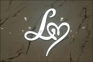 Lipsy London Launches the Abbey and Sophia's AW'19 Collection in the UAE