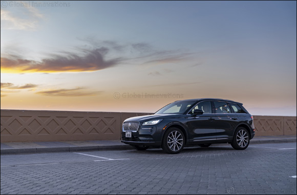 Art in Motion: Lincoln Corsair's Exquisitely Contoured Lines and Expressive Architecture Create a Virtual Moving Sculpture