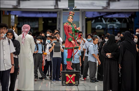 Baton-Waving �Orchestra Conductor' Directs Visitor Traffic at SIBF 2021