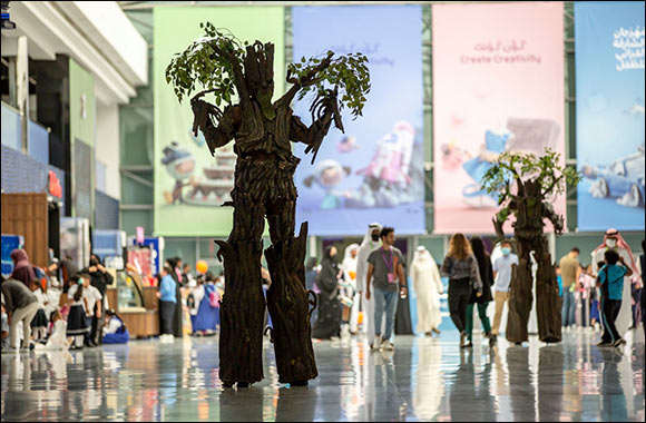 �Walking Trees' Wandering the Halls of SCRF 2022 Raise Awareness about the importance of Nature and its Preservation