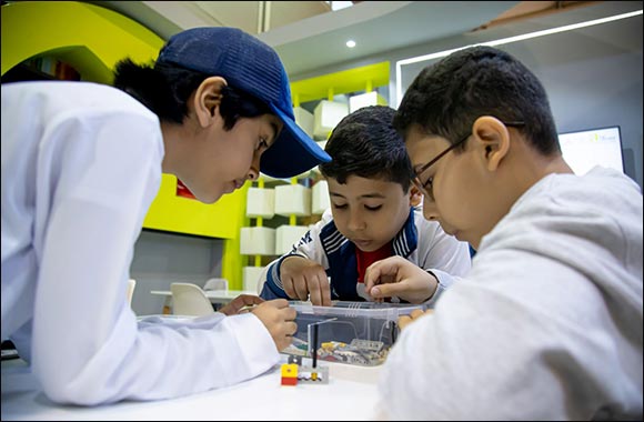 Explore the Fascinating Mechanics of a Carousel ride at SIBF 2022!