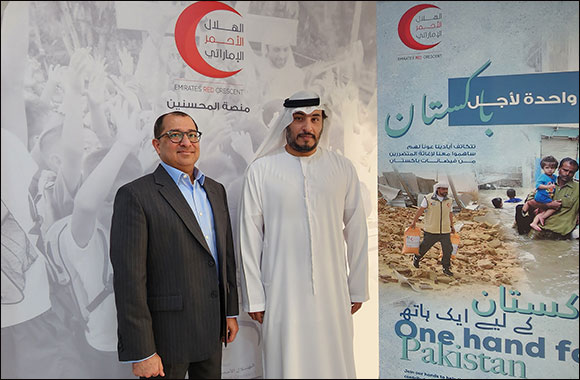 Mahzooz Donates 500,000 Water Bottles and AED 25,000 to help the Flood Victims in Pakistan