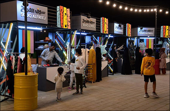 Dubai Municipality designs Recyclable Materials Collection Center using Cargo Shipping Containers'