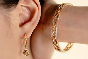 Celebrate the Season of Giving with D'NOUR's Festive Gift Guide