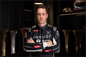 Jaguar tcs racing confirm stoffel vandoorne and tom dillmann as reserve drivers for season 12