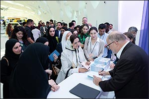 Dubai Future Forum Immerses its Audience in Futuristic Experiences and Insightful Book Corner