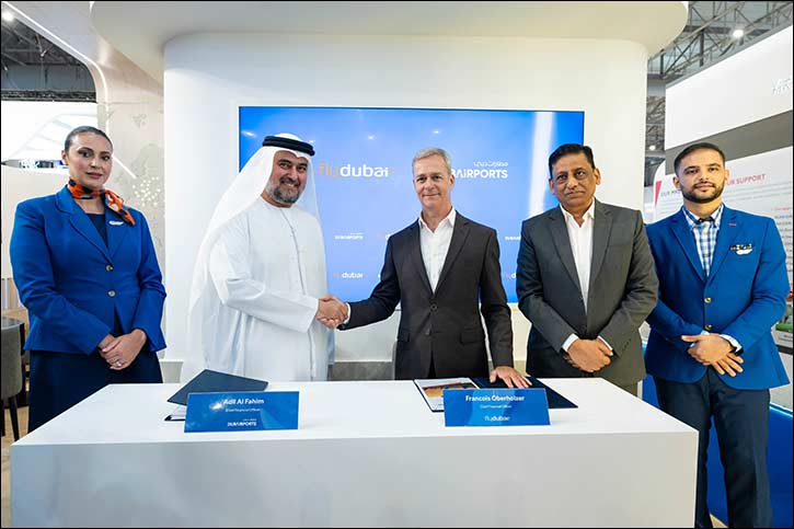 Dubai Airports and flydubai sign agreement at the Dubai Airshow to strengthen financial efficiency