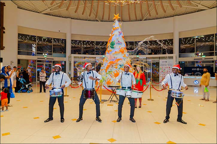 Dive Into Dubai's Freshest Seafood Festival  at the Waterfront Market