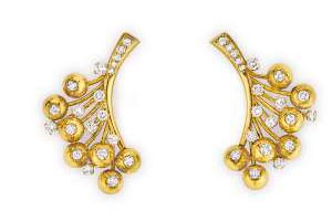 Van Cleef & Arpels presents the Gold Beads by Van Cleef & Arpels Patrimony Exhib