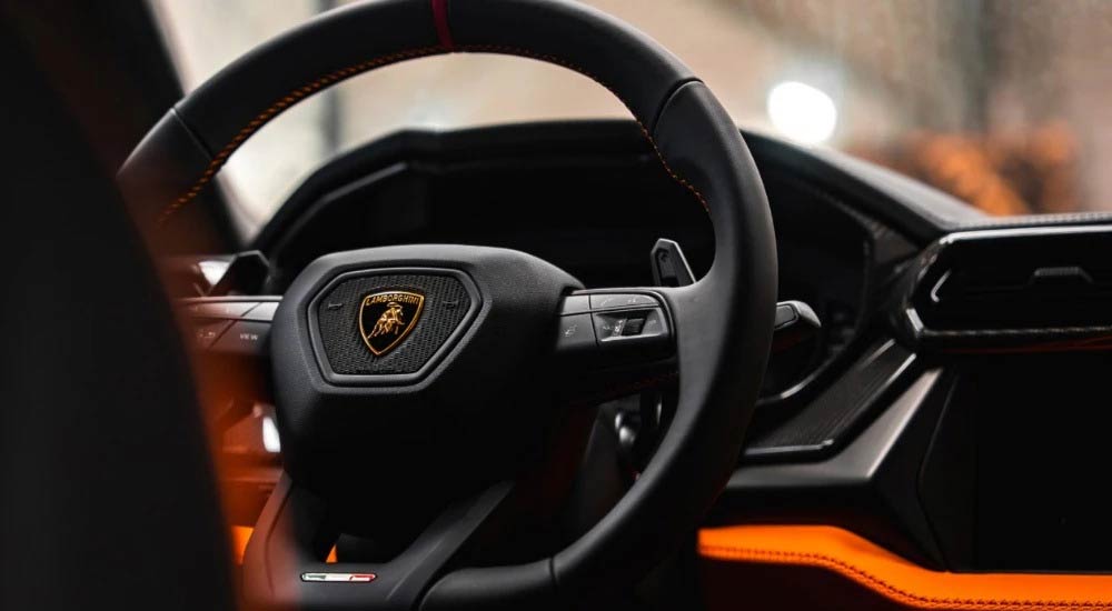 Best Lamborghini Car Rental in Dubai for Airport Pickup and VIP Transfer 2026