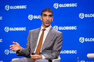 HE Al Zeyoudi Addresses Global Leaders at The Ripple Effect Panel in Prague on T