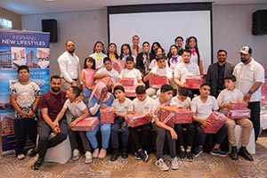 Dubai Gold District and Dubai Deira Cluster of Hotels Spread Joy with �Golden Mo