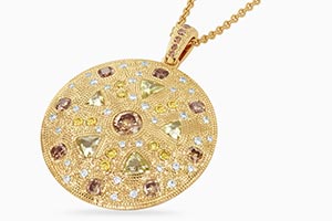 De Beers London Reveals New High Jewellery Pieces At The Occasion Of Paris Haute