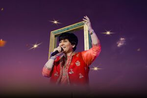 Falguni Pathak live