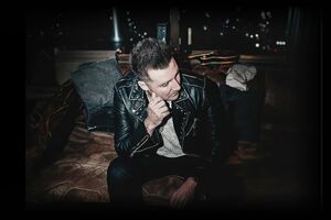 Secondhand Serenade live