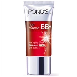 New Pond's Flawless White Whitening Expert BB+ Cream provides the best with facecare and cosmetic benefits