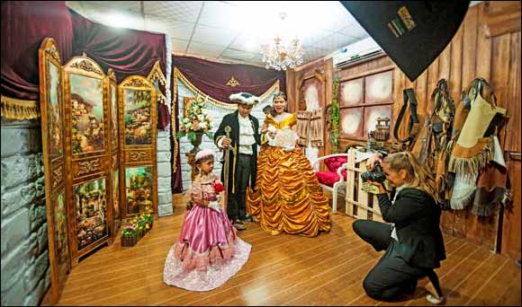 Step back in Time with Historyland Studios at Global Village