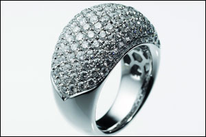 Shop at LIALI this DSF and enjoy the best shopping experience