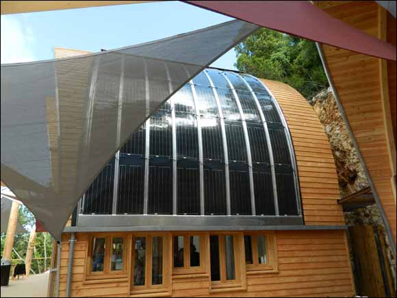 DisaSolar - The «Haute-Couture» of Solar Panels -
