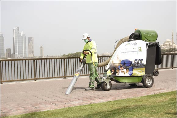 Bee'ah Takes Unprecedented Action on UAE Environment Day!