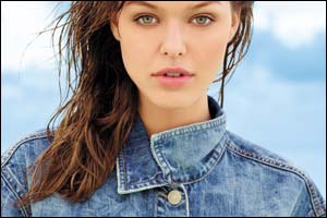 The Dubai Mall New Location Launch & Spring 2014 Campaign