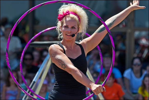 The Middle East's largest street theatre event Al Ghurair Centre's Dub Fest � International Street Theatre and Comedy Fair