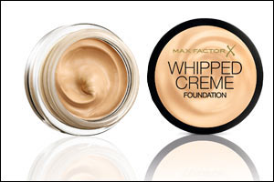 Flawless, demi-matte skin at your fingertips: NEW Max Factor Whipped Crme Foundation