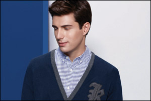 Giordano's shades of grey, white and blue this fall
