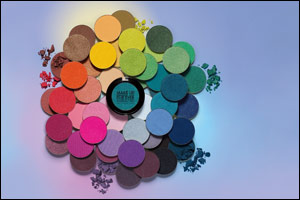 Color takes the starring role with MAKE UP FOR EVER Artist Shadow
