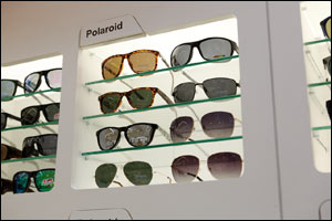 Polaroid Eyewear Launched at Vision Express Dubai Mall
