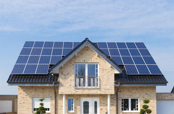 GREE introduces the world's first solar VRF air-conditioners to the UAE