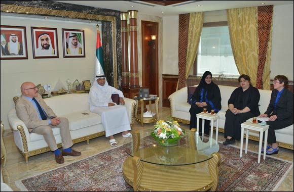Dubai Customs receives a delegation from Montessori Model United Nations
