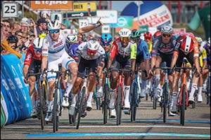 Sebastián Molano and Rui Oliveira make strong starts at Renewi Tour